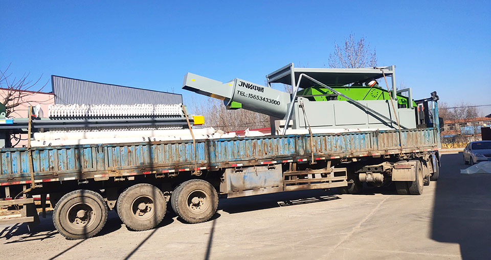 砂石分離機發(fā)貨現(xiàn)場